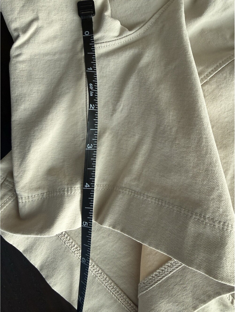 Lululemon Bowline Stretch Cotton Versatwill Ivory Shorts 5" Inseam Size Small - Picture 3 of 6